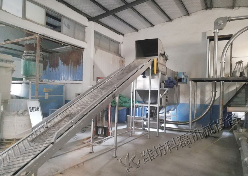 化工行業選擇自(zì)動破袋拆包機可(ke)有效解決污染問(wen)題，保護工人健康(kāng) 第3張