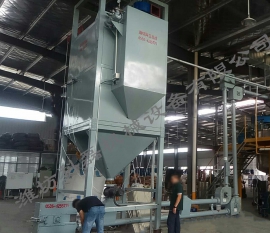 襄(xiāng)阳用裕橡胶制(zhì)造有限公司管(guǎn)鏈輸送機噸袋(dài)拆包機使用現(xiàn)場實拍